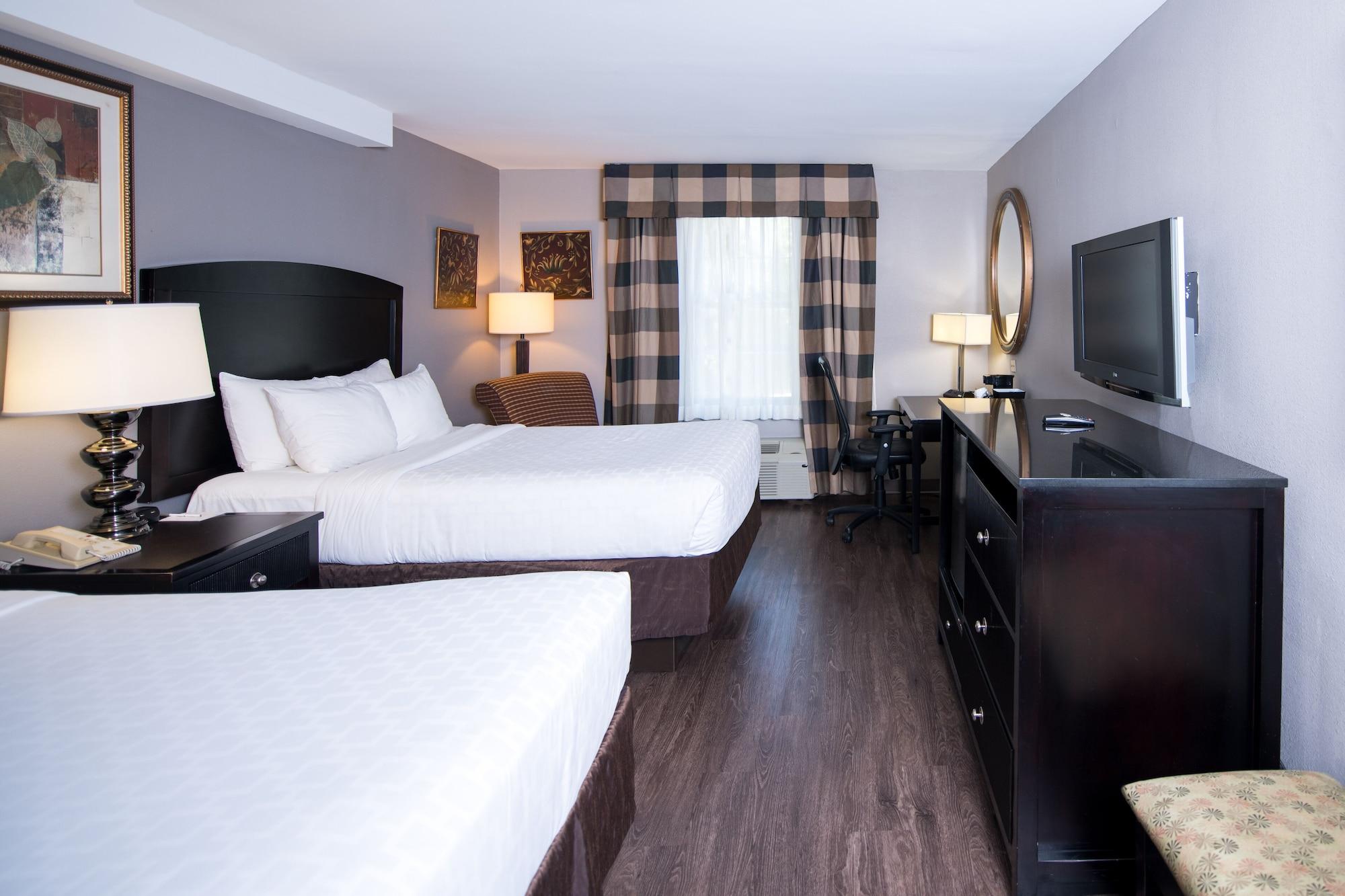 Clarion & Conference Center 3*