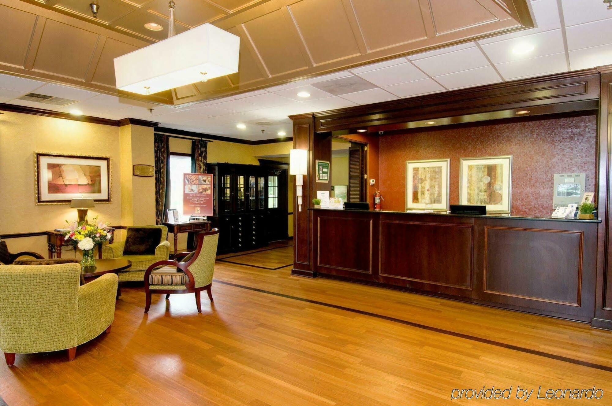 Clarion & Conference Center 3*